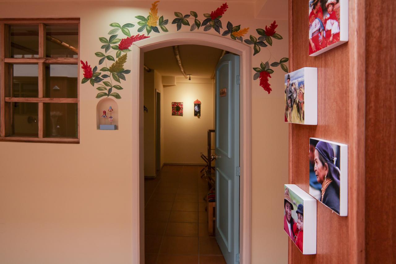 Inti Sisa Art Guesthouse Guamote Exteriör bild